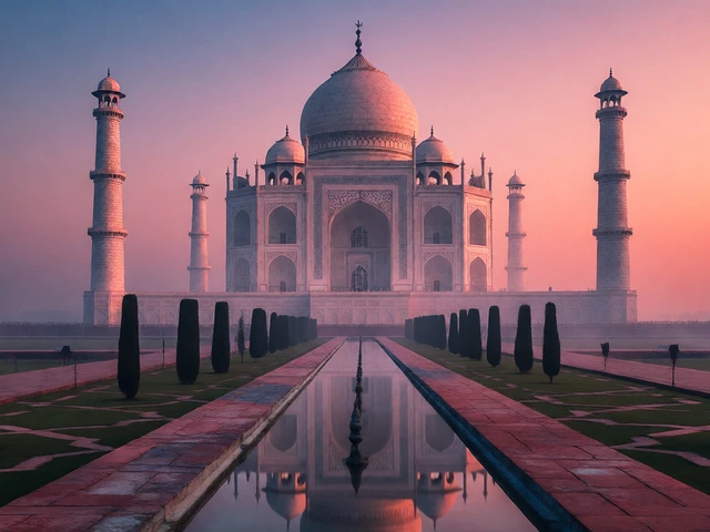 What is India's Most Famous Landmark? A Guide to the Taj Mahal
